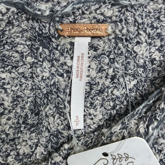 FREE People good day cropped oversized sweater - Picture 7 of 14